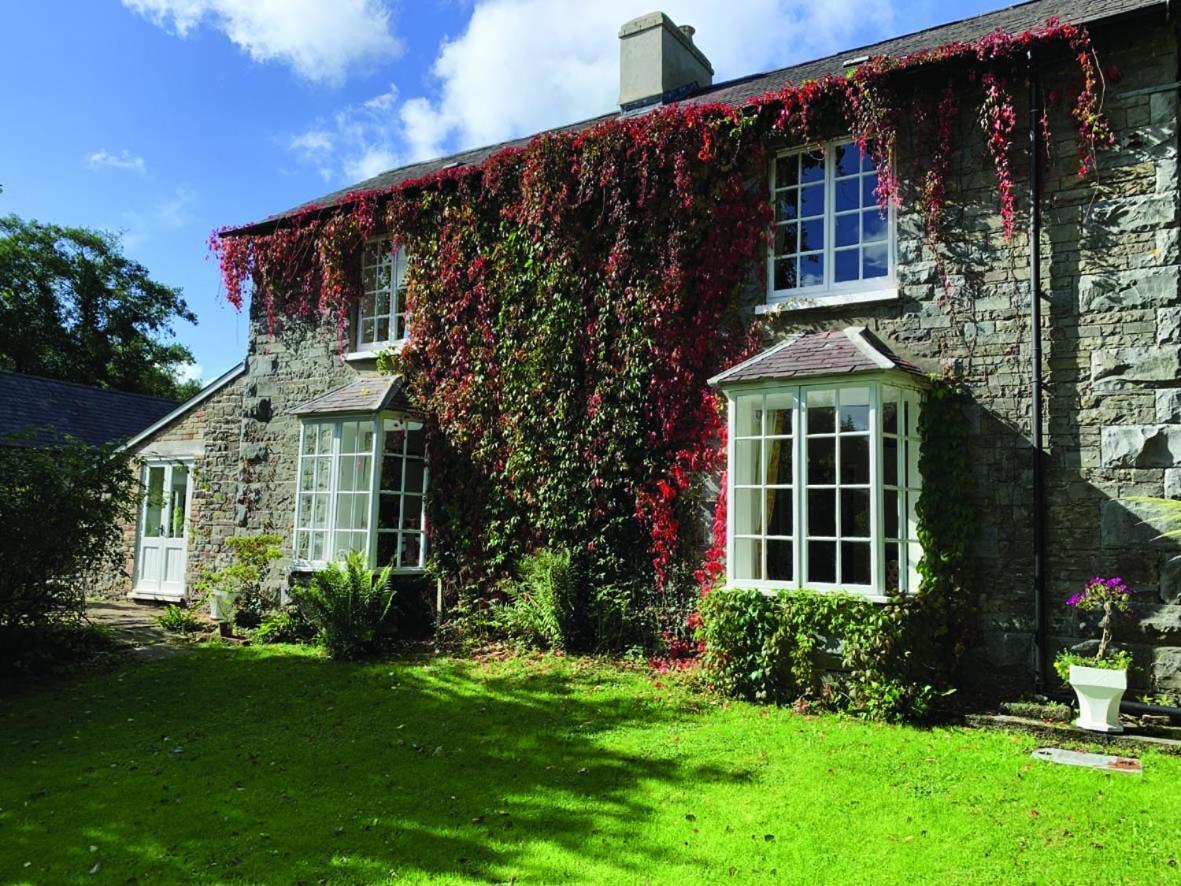 Pontyclerc Farm House Bed And Breakfast Ammanford Luaran gambar