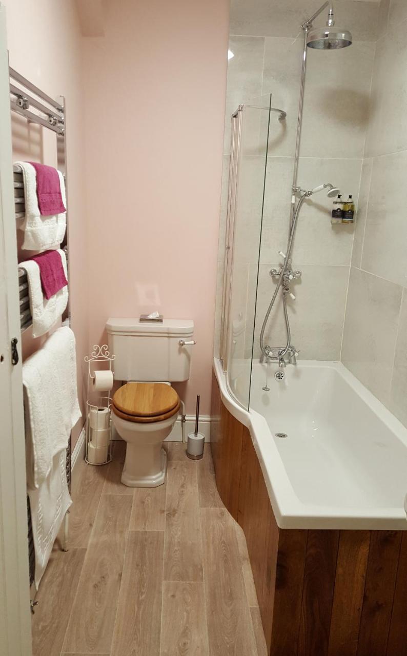 Pontyclerc Farm House Bed And Breakfast Ammanford Luaran gambar