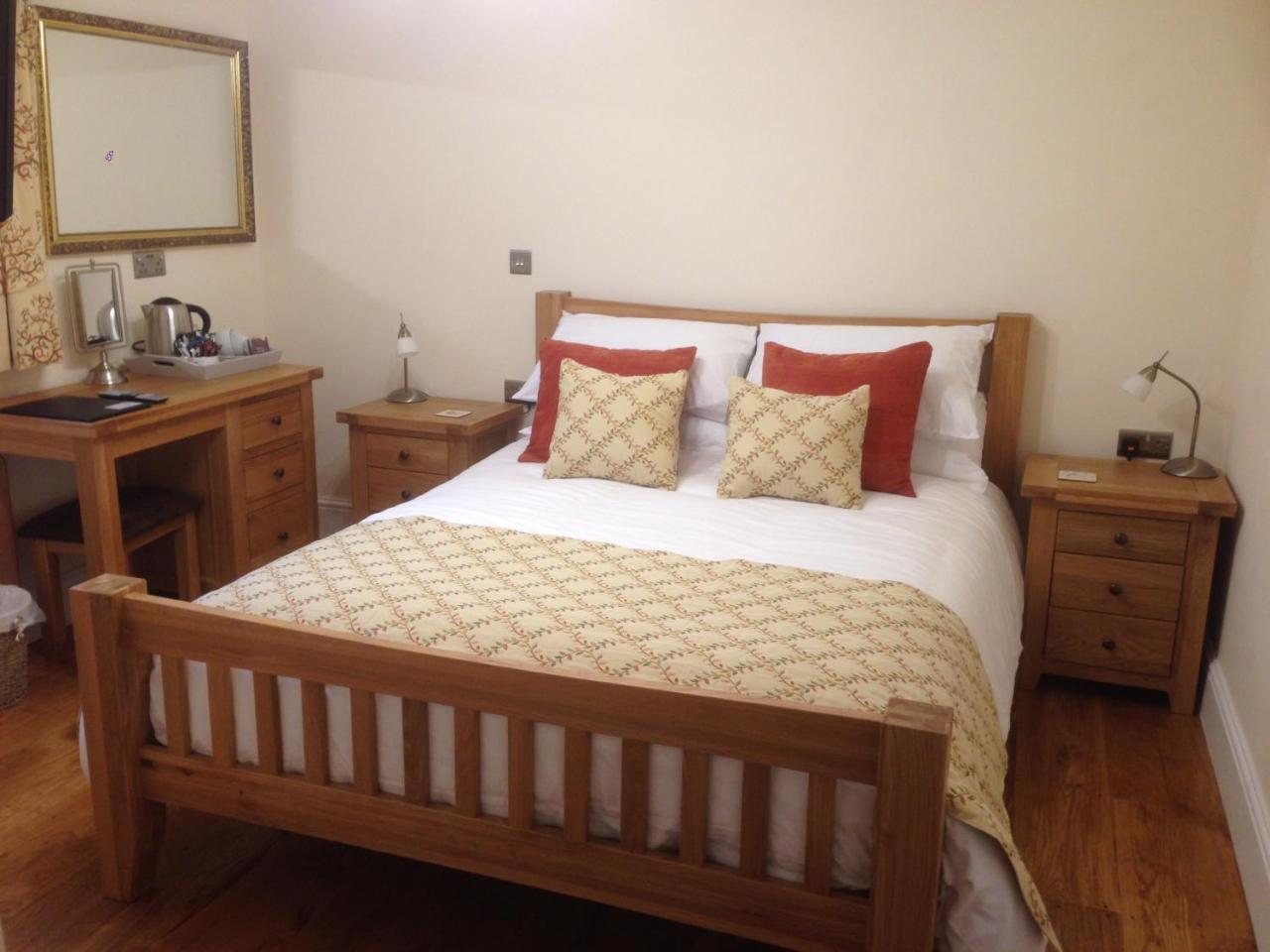 Pontyclerc Farm House Bed And Breakfast Ammanford Luaran gambar