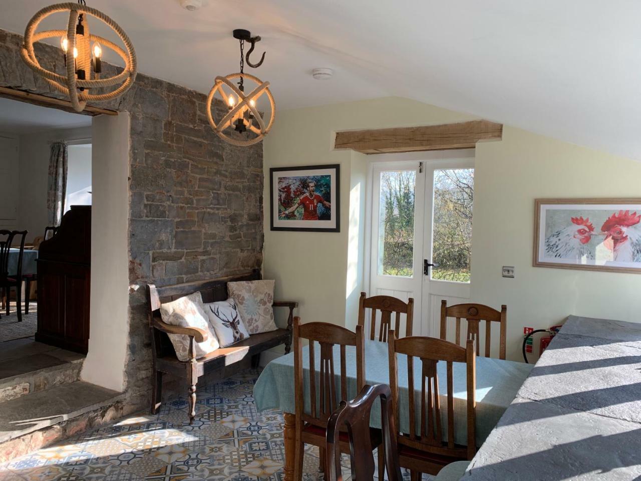 Pontyclerc Farm House Bed And Breakfast Ammanford Luaran gambar
